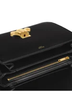 Celine Teen Triomphe Tasche aus glänzendem Kalbsleder - imagine 4