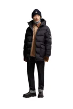 Moncler Bretagne kurze Daunenjacke mit Kapuze - Image 2