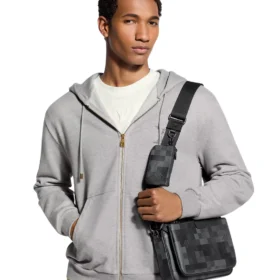 Louis Vuitton Trio Messenger