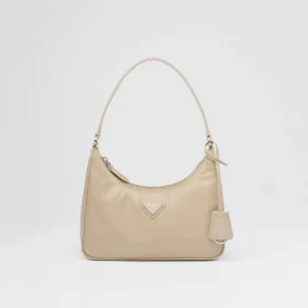 Prada Re-Edition 2005 Re-Nylon Mini-Tasche – Desert Beige – Vorderansicht